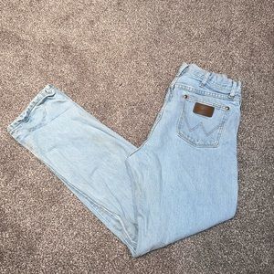 WOMEN’S COWBOY CUT WRANGLERS